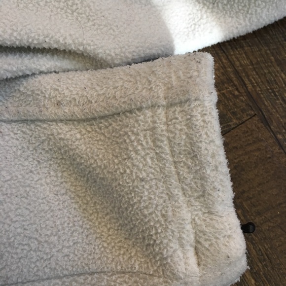 The North Face Fleece Jacket - Picture 6 of 6